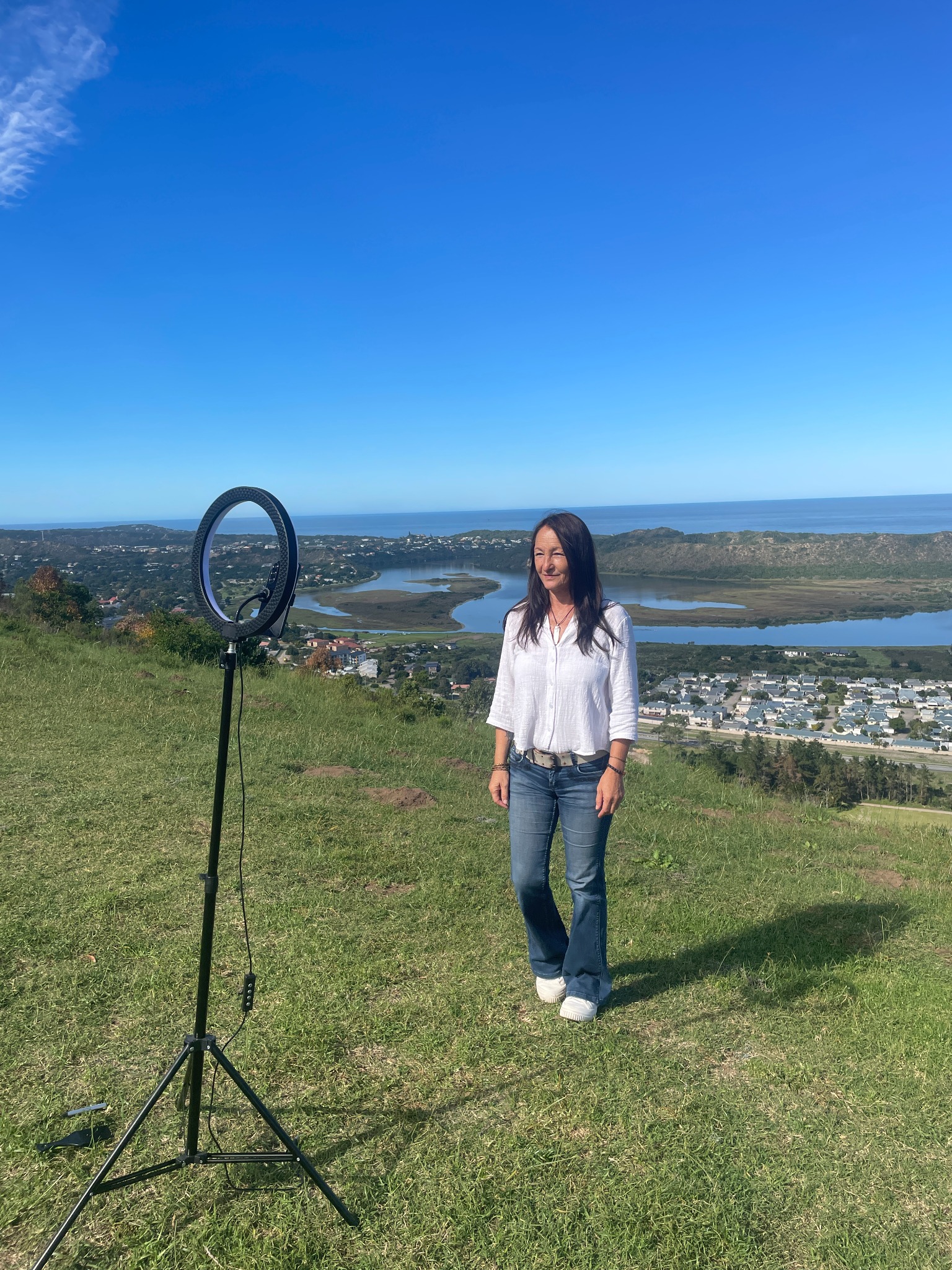 Tracey Lotus Anderson overlooking the Garden Route landscape